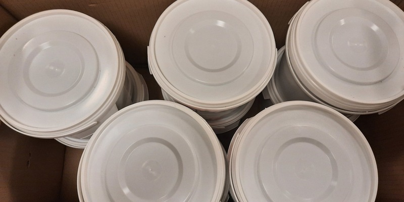 HZA-LÖ: Mit 100 Kilogramm unverzolltem Montagefett über die Grenze / Zoll leitet Strafverfahren ein - Foto: presseportal.de