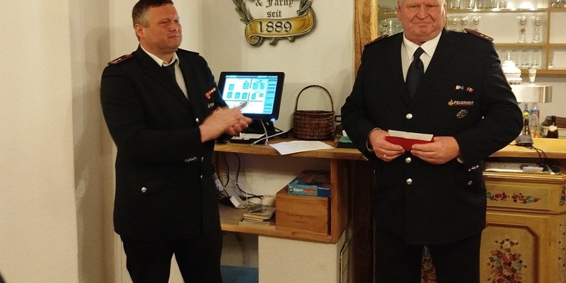 LRA-Ravensburg: Hauptversammlung der Feuerwehrabteilung Leupolz Nach dem Richtfest für das neue Feuerwehrhaus im vergangenen Jahr, freuen sich die Mitglieder des Löschzuges-Nord nun auf den Umzug. - Foto: presseportal.de