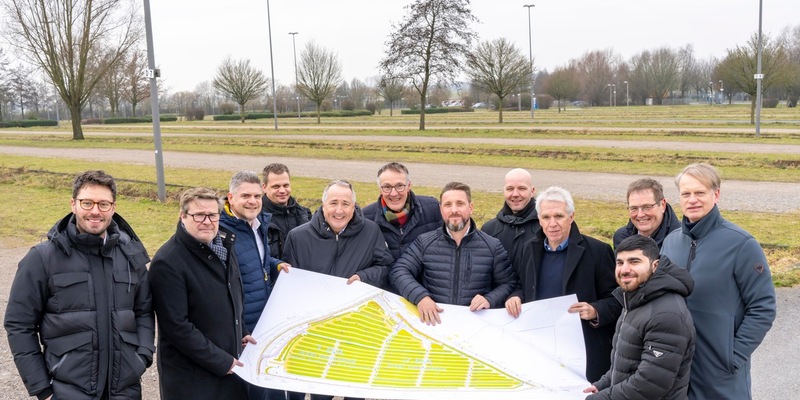 Starkes Zeichen für Klimaschutz und Innovation: Eine der größten Solar-Carport-Anlagen Deutschlands soll ab 2026 auf dem Messeparkplatz P10 sauberen Strom für die Stadt Essen liefern - Foto: presseportal.de