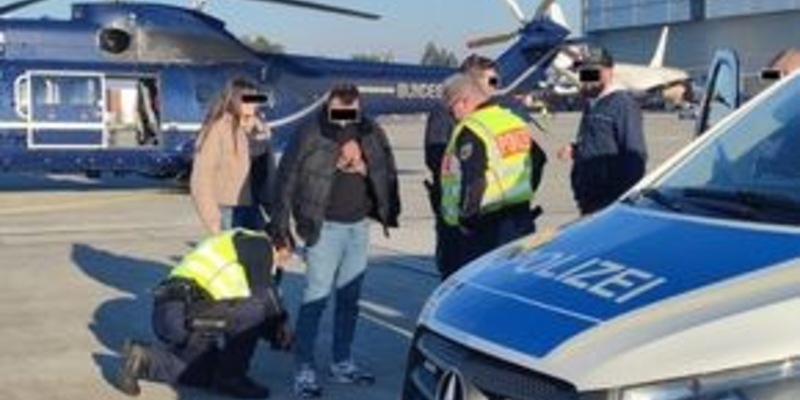 BPOLI BHL: Staatsanwaltschaft Dresden Bundespolizeiinspektion Berggießhübel Verdacht des gewerbs- und bandenmäßigen Einschleusens von Ausländern in 31 Fällen - Beschuldigter in Untersuchungshaft - Foto: presseportal.de