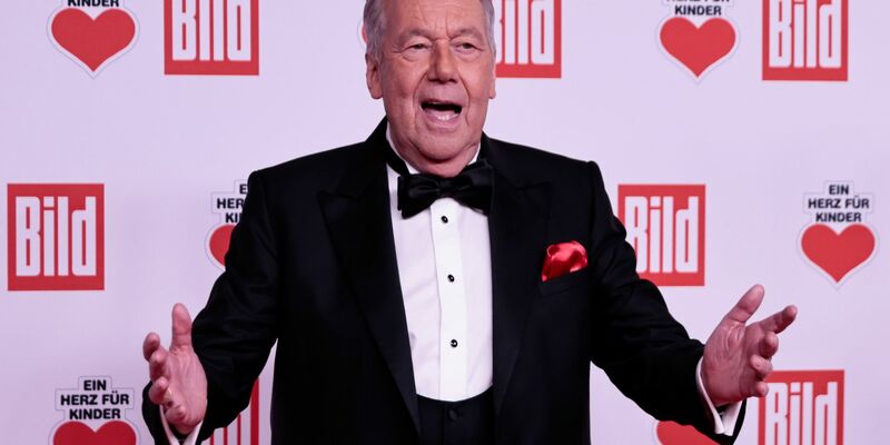 Roland Kaiser verteidigt die Jugend - weil er sich an seine eigene erinnert. - Foto: Carsten Koall/dpa