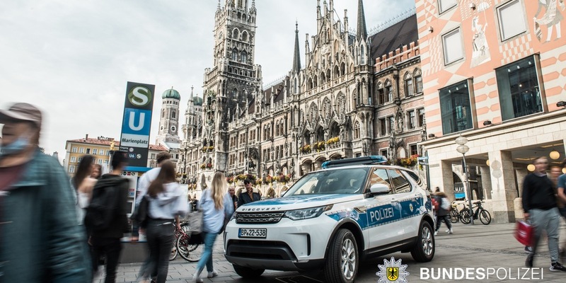Bundespolizeidirektion München: Hilfe für erschöpfte Frau / Bundespolizisten kümmern sich um Wohnsitzlose - Foto: presseportal.de