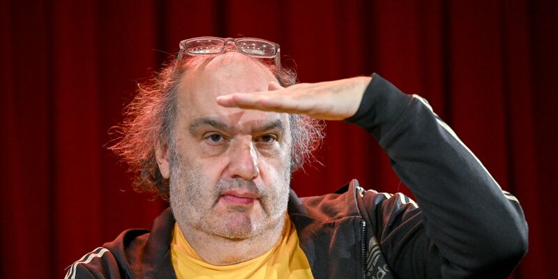 Choreographin Florentina Holzinger soll sich an dem Berliner Theater weiter künstlerisch ausleben können. - Foto: Soeren Stache/dpa