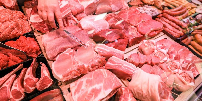 Die Preise für Fleisch sind in den vergangenen Jahren bereits deutlich gestiegen. - Foto: Jan Woitas/dpa-Zentralbild/dpa