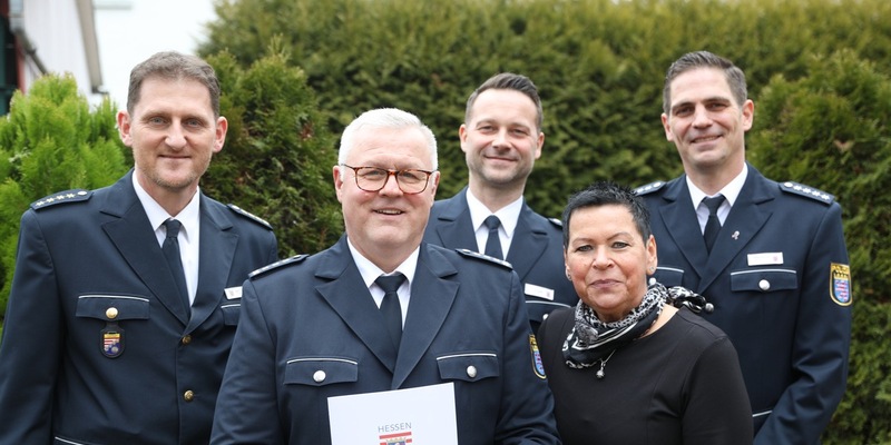POL-OF: Erster Polizeihauptkommissar Ronald Ehmann in den Ruhestand verabschiedet - Foto: presseportal.de