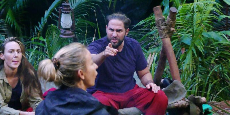 Das war auch noch: Lilly Becker und Pierre Sanoussi-Bliss müssen Enten angeln, um eine Schatzkiste zu bekommen. - Foto: RTL/dpa