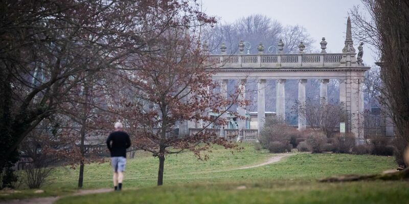 Das Wetter wird am Wochenende teils freundlich. - Foto: Christoph Soeder/dpa