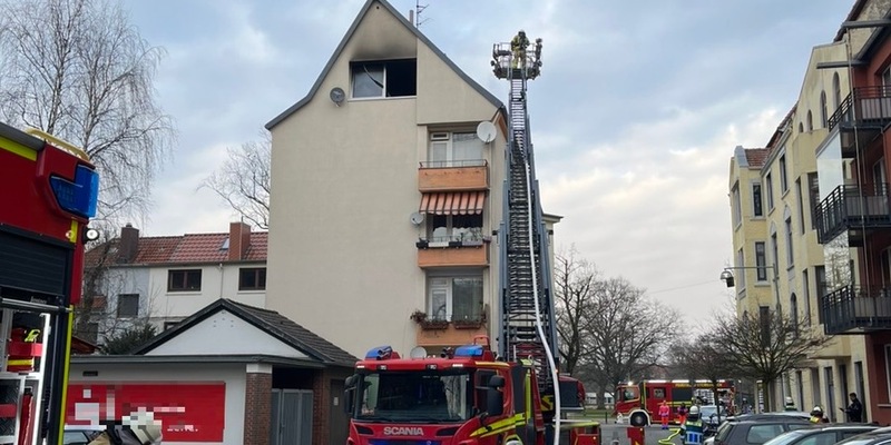 FW Bremerhaven: Küchenbrand in Lehe- Feuerwehr Bremerhaven verhindert Ausbreitung - Foto: presseportal.de