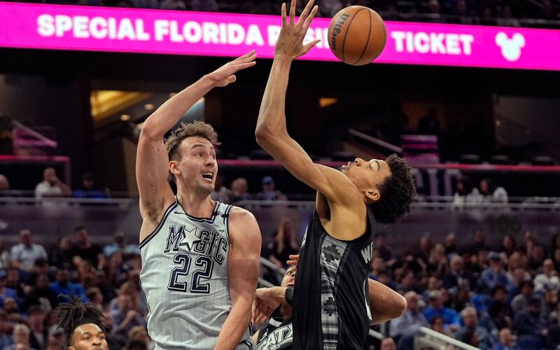 Der deutsche Basketball-Star Franz Wagner verletzte sich in der NBA. (Archivbild) - Foto: John Raoux/AP/dpa