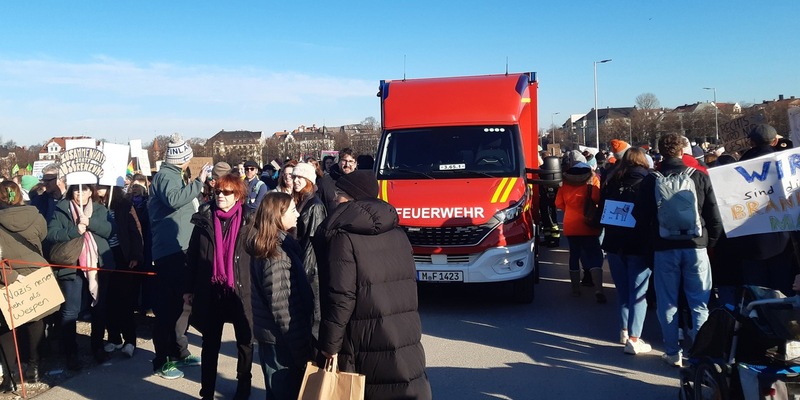 FW-M: Einsatz während Großdemo (Ludwigsvorstadt) - Foto: presseportal.de