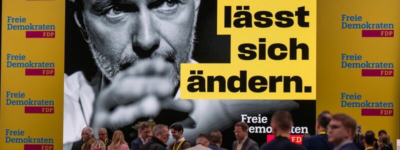 Die FDP nimmt mit dem Parteitag Kurs auf die Schlussphase des Wahlkampfs. - Foto: Michael Kappeler/dpa