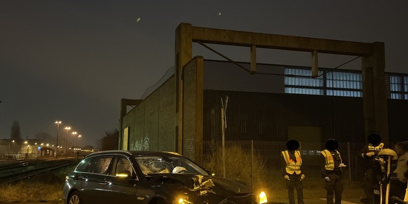 LPI-EF: Fahrzeug kollidiert mit Schrankenanlage - Foto: presseportal.de