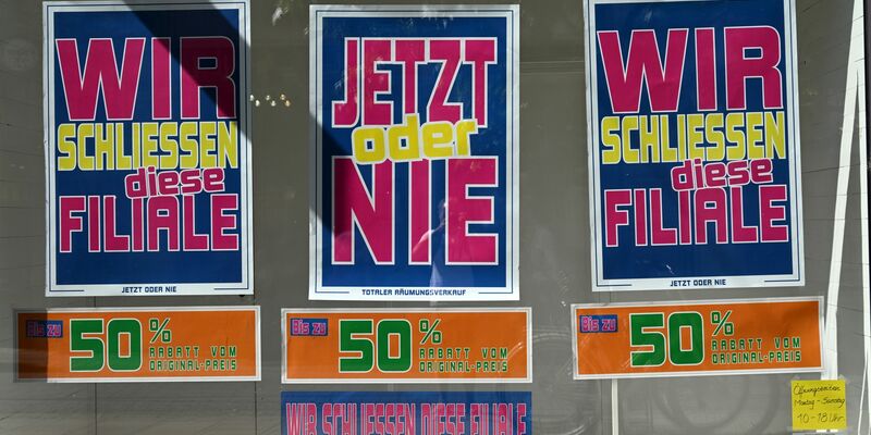 Der Modekonzern Esprit meldete im Sommer 2024 Insolvenz für sein Europageschäft an. Bis Anfang des Jahres schlossen alle Filialen in Deutschland. - Foto: Martin Schutt/dpa