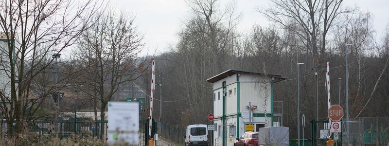 Auf dem Gelände eines Abfallentsorgers wurde eine Babyleiche gefunden.  - Foto: Robert Michael/dpa