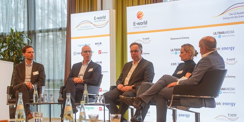 Am Ende des Tages geht es um den Preis und den Markt / Westfalen-Finanzvorstand Jesko von Stechow beim Führungstreffen Energie auf der E-World - Foto: presseportal.de