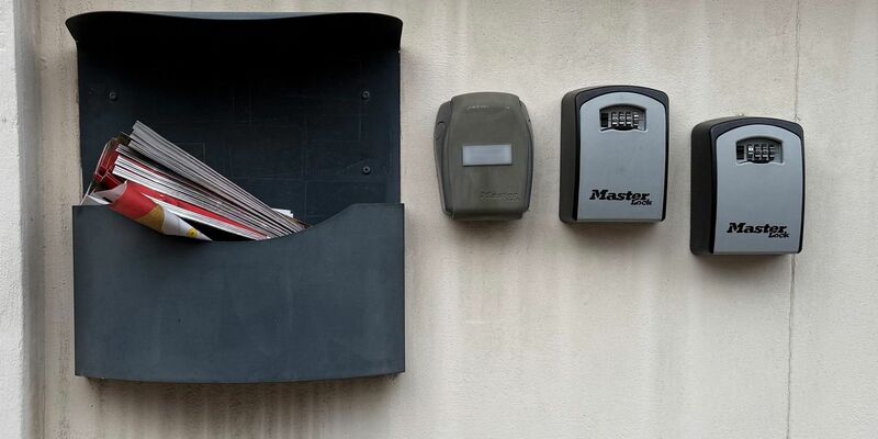 Spanien hat die Löschung von mehr als 65.000 Airbnb-Anzeigen angeordnet. Sie würden gegen gesetzliche Vorschriften verstoßen. - Foto: Christoph Sator/dpa