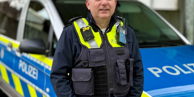 POL-SU: Vorstellung des neuen Bezirksdienstbeamten für Sankt Augustin-Hangelar: Polizeihauptkommissar Frank Wende - Foto: presseportal.de