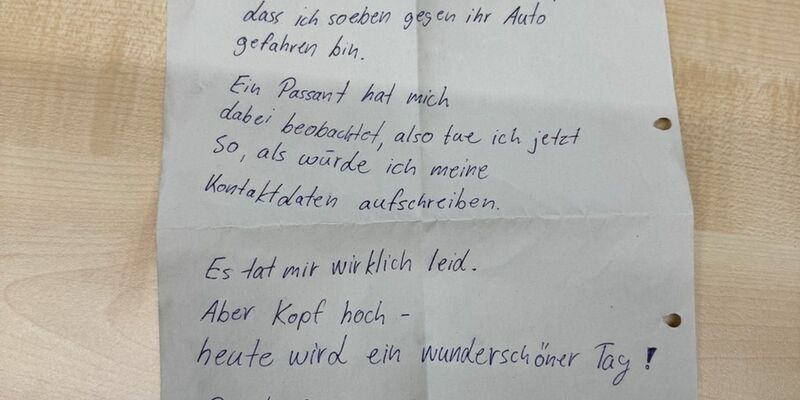 Eine Sonne zum «Trost», aber keine Telefonnummer des Unfallverursachers. (Foto: Polizei) - Foto: Polizei/KPB Ennepe-Ruhr-Kreis/dpa