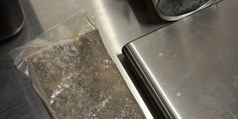 ZOLL-HH: 450 Kilo Heroin mit Lavendelduft Zollfahnder stellten die Droge in mehr als 11.000 Dosen Lufterfrischer fest. - Foto: presseportal.de