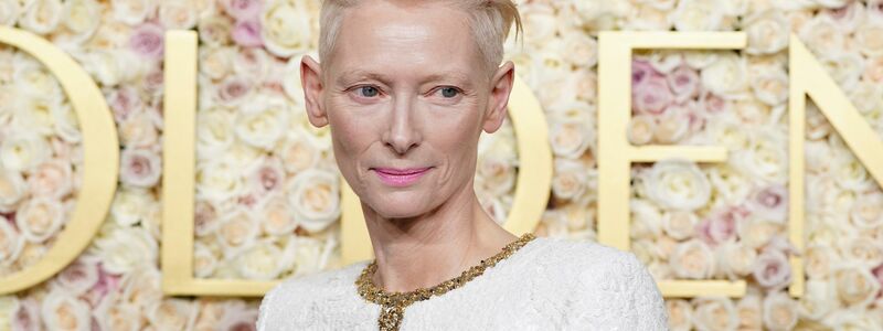 Tilda Swinton wird bei der Berlinale mit dem Goldenen Ehrenbären geehrt. (Archivbild)  - Foto: Jordan Strauss/Invision/dpa