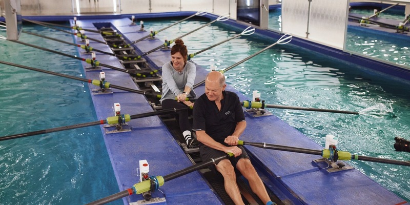 Olaf Scholz Katrin Bauerfeind Olaf Scholz. Countdown im Kanzleramt - Foto: Joyn/Christoph Köstlin, presseportal.de