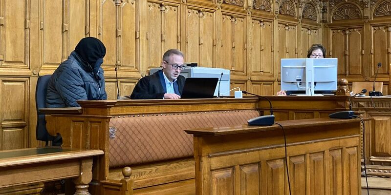 Der ehemalige Tennislehrer erhielt eine Bewährungsstrafe. (Archivfoto) - Foto: Mirjam Uhrich/dpa