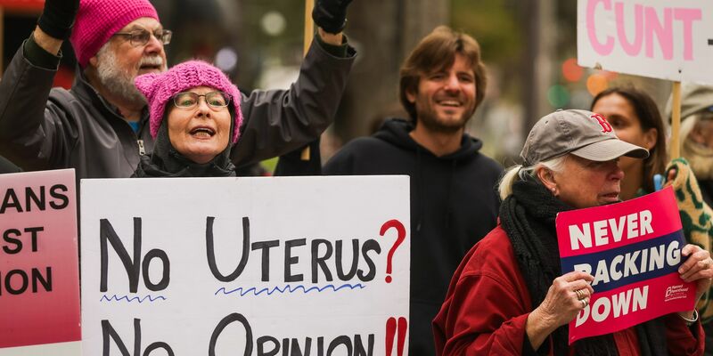 «Keine Gebärmutter? Keine Meinung!» - Proteste in Florida gegen strenge Abtreibungsgesetze. (Archivbild) - Foto: Dirk Shadd/Tampa Bay Times/ZUMA Press Wire/dpa