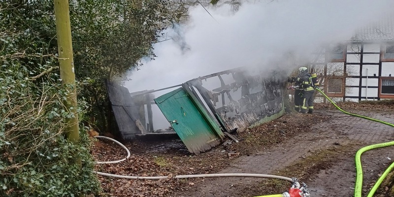 FW-EN: Wetter - Brand einer Garage und zwei Brandmeldeanlagen am Donnerstag - Foto: presseportal.de