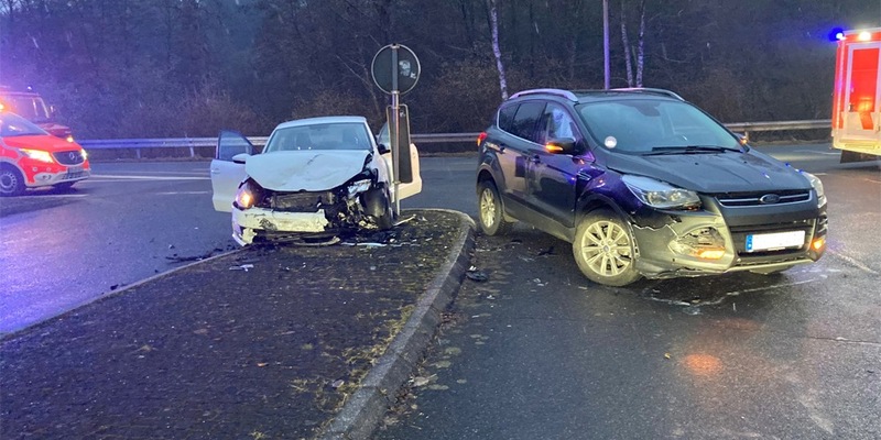POL-GM: Verkehrsunfall beim Abbiegen - Foto: presseportal.de
