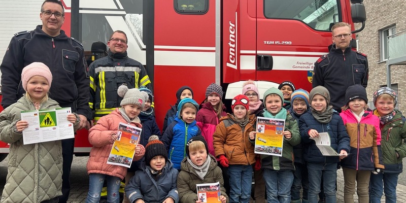 FW-KLE: Ein ganz besonderer Tag für 80 Kinder: Brandschutzerziehung bei der Freiwilligen Feuerwehr Bedburg-Hau - Foto: presseportal.de