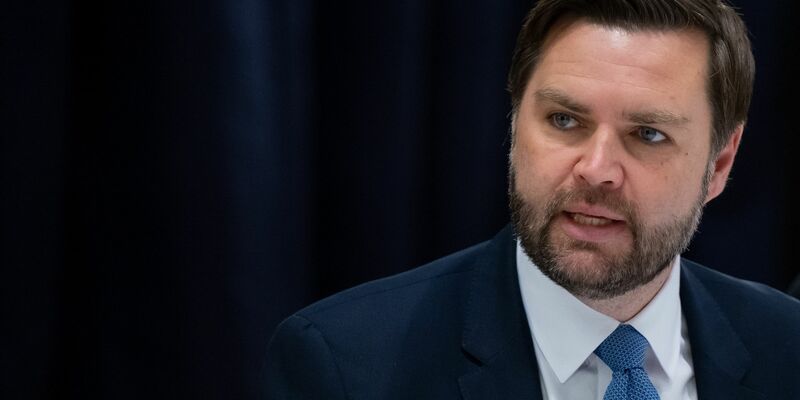 Der neue US-Vizepräsident sorgte mit seiner Rede in München für Irritation - wenig später traf der AfD-Chefin Alice Weidel. - Foto: Sven Hoppe/dpa