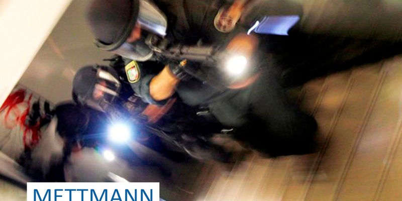 POL-ME: Bedrohung mit Schusswaffe in Mehrfamilienhaus: Polizei nimmt 53-Jährigen fest - Mettmann - 2502061 - Foto: presseportal.de