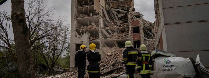 Russische Raketen- und Drohnenangriffe haben viele ukrainische Städte getroffen. (Archivbild) - Foto: Francisco Seco/AP/dpa