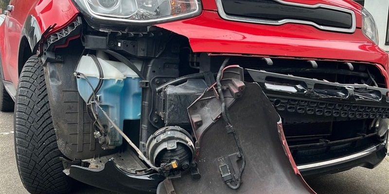 POL-GM: Zwei Leichtverletzte bei Verkehrsunfall - Foto: presseportal.de