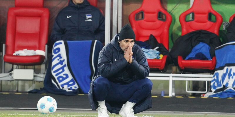 Laut Sky ist die Hertha-Trennung von Fiél beschlossene Sache.  - Foto: Roland Weihrauch/dpa