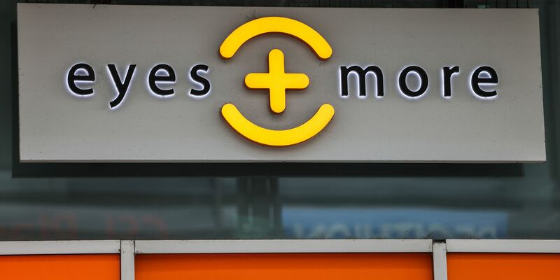Eyes and More hat bereits mehr als 220 Filialen in Deutschland, in den nächsten Jahren sollen zahlreiche weitere hinzukommen. - Foto: Oliver Berg/dpa