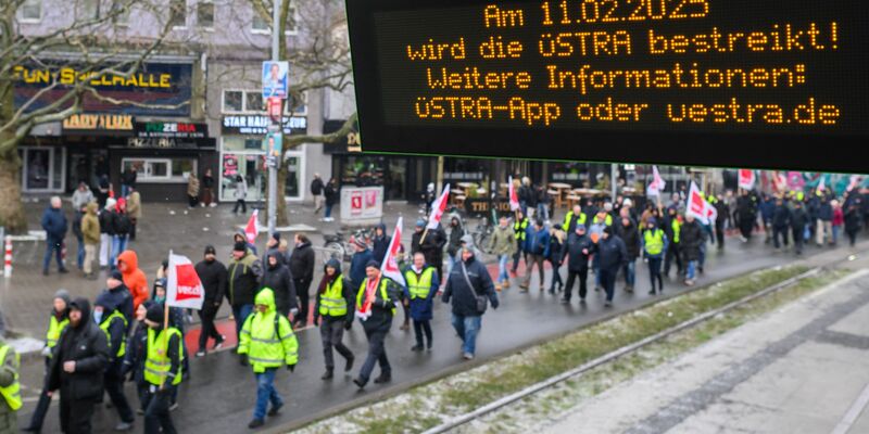 Regional gab es bereits Warnstreiks, je nach Ausgang dieser Tarifrunde könnten auch größere Aktionen drohen. (Archivbild) - Foto: Julian Stratenschulte/dpa