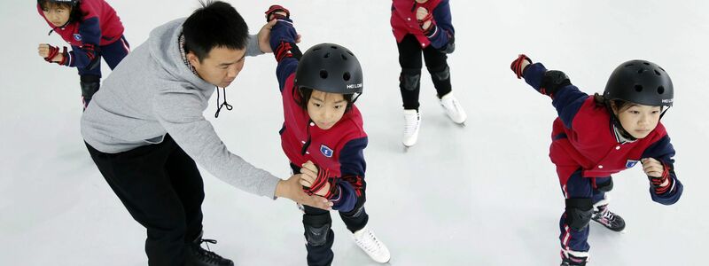 Schülerinnen und Schüler in China sollen auch mehr für Wintersportarten begeistert werden. (Archivbild) - Foto: Zhang Chi/XinHua/dpa