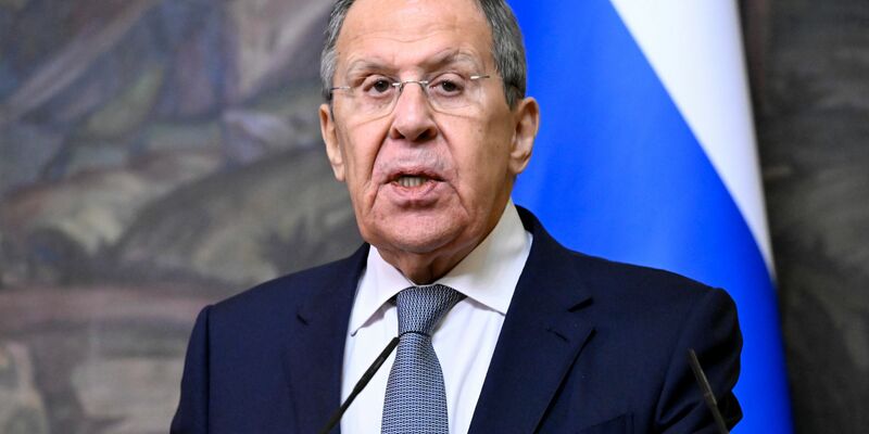 Der russische Außenminister Sergej Lawrow will an diesem Dienstag mit seinem US-Kollegen Marco Rubio in Riad über eine Wiederaufnahme des Dialogs zwischen Moskau und Washington sprechen. (Archivbild) - Foto: Alexander Nemenov/Pool AFP/AP/dpa