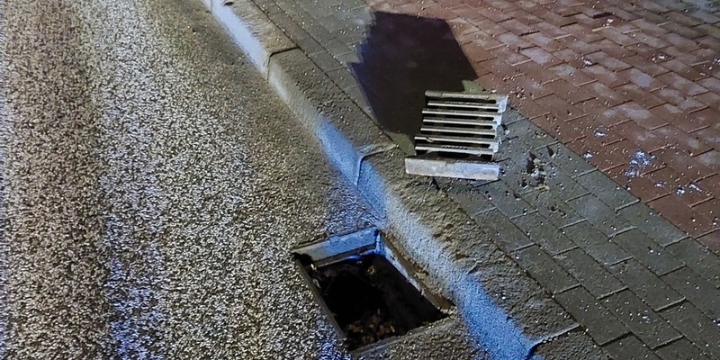 POL-SE: Norderstedt - Unbekannte Person hebt mehrere Gullideckel aus - Polizei leitet Strafverfahren ein und sucht Zeugen - Foto: presseportal.de