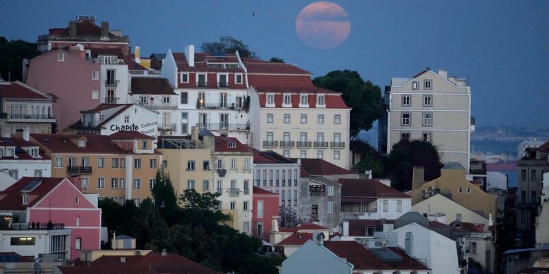 Die Erdstöße waren allem in der Hauptstadt Lissabon deutlich zu spüren. (Archivbild) - Foto: Armando Franca/AP/dpa