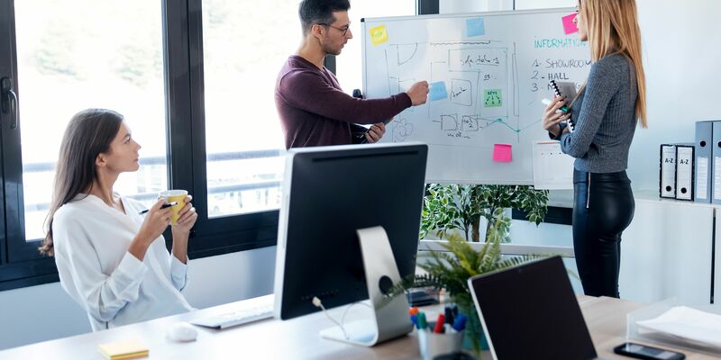 Wirtschaftsinformatik - Foto: Shutterstock über pressetext.de