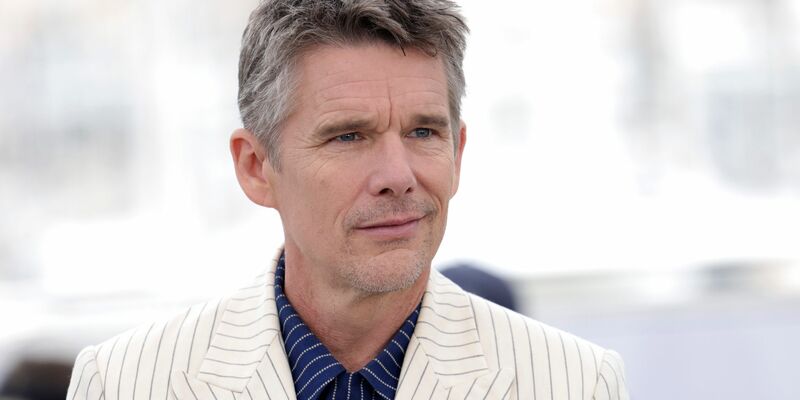 Ethan Hawke ist wieder in einem Film von Richard Linklater zu sehen. (Archivbild) - Foto: Vianney Le Caer/Invision/AP/dpa