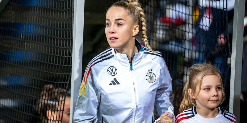 Neue Kapitänin: Giulia Gwinn. - Foto: David Inderlied/dpa