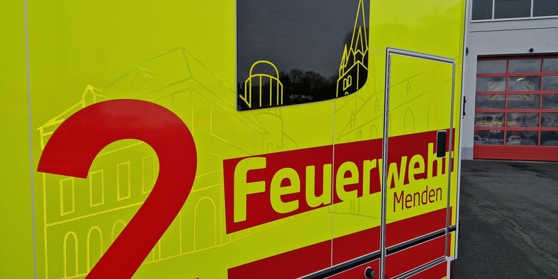 FW Menden: Feuerwehr Menden setzt auf Gelb - Mehr Sichtbarkeit für Rettungseinsätze - Foto: presseportal.de