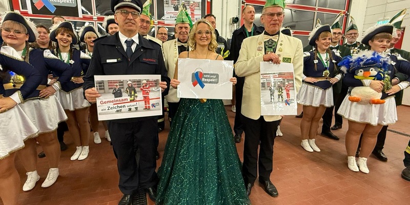 FW-KLE: Kampagne NRW zeigt Respekt! - Tulpenprinzessin Tina II setzt ein starkes Zeichen gegen Gewalt an Einsatzkräften - Foto: presseportal.de