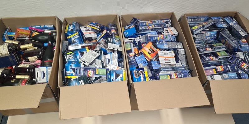 HZA-SI: Ein Schmuggelversuch zum Abschminken - Zoll findet Drogerieartikel im Wert von 23.000 Euro - Foto: presseportal.de