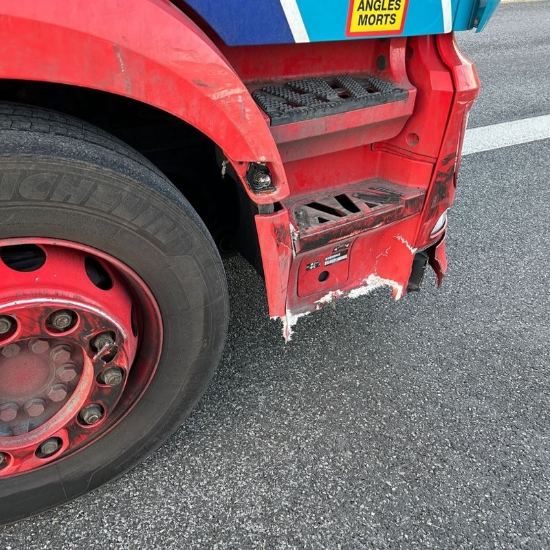 POL-PDLD: B10/AS LD-Nord - Auffahrunfälle infolge Missachtung des Stoppschildes - Foto: presseportal.de