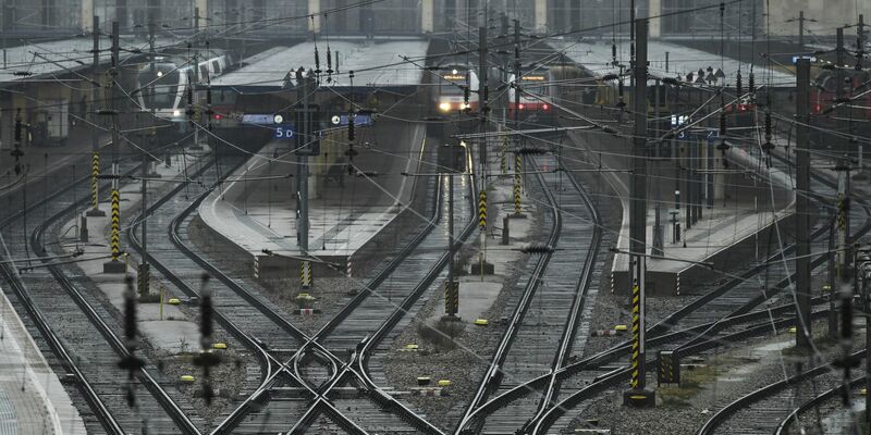 Der Westbahnhof ist einer der wichtigsten Verkehrsnotenpunkte in Wien. (Foto: Archiv) - Foto: Robert Jaeger/APA/dpa