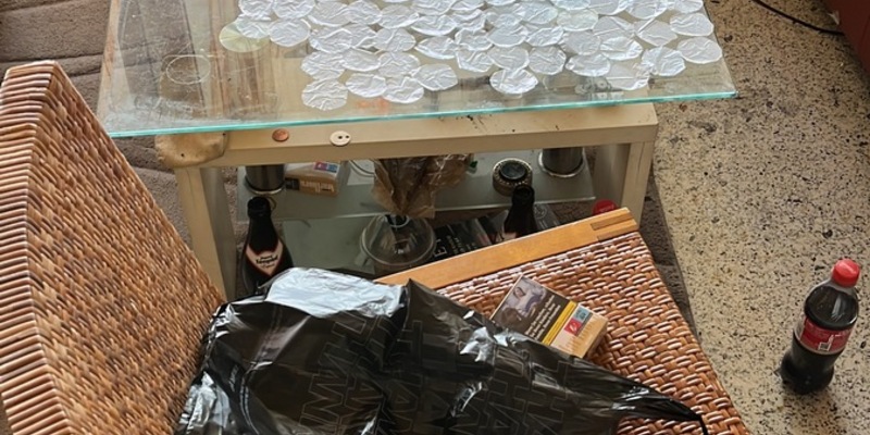 POL-MG: Gemeinsame Presseerklärung der Staatsanwaltschaft und der Polizei Mönchengladbach: Durchsuchung und Fest-nahmen wegen Verdacht des bandenmäßigen Handeltreibens mit Kokain in nicht geringer Menge - Foto: presseportal.de